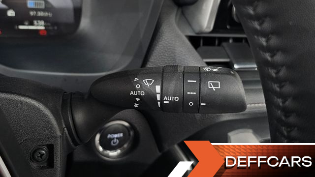 Toyota RAV4 2,5 4WD Hybrid LTD купить на сайте DeffCars