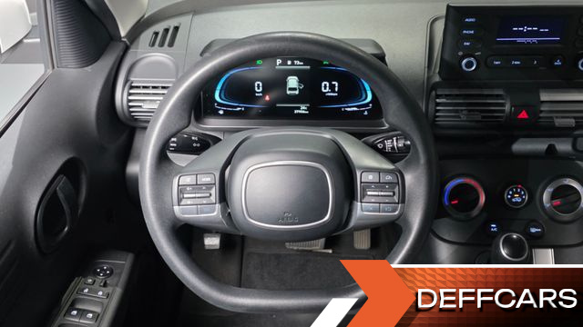 Hyundai CASPER Van Smart купить на сайте DeffCars