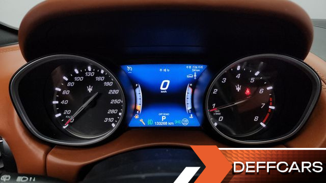 Maserati LEVANTE 3.0 AWD GranSport купить на сайте DeffCars