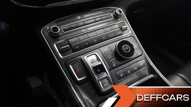 Hyundai SANTAFE Diesel 2.2 2WD Prestige купить на сайте DeffCars