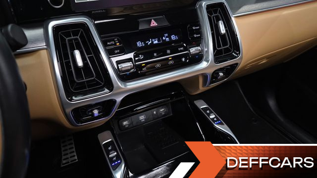 Kia SORENTO Diesel 2.2 4WD Signature купить на сайте DeffCars