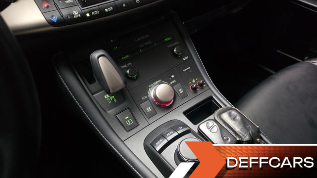 Lexus CT200H 1.8 Supreme ZWA10 купить на сайте DeffCars
