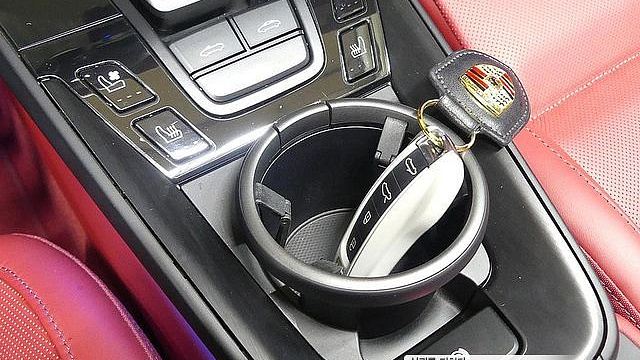 Porsche 911 Carrera 4 GTS Cabriolet купить на сайте DeffCars