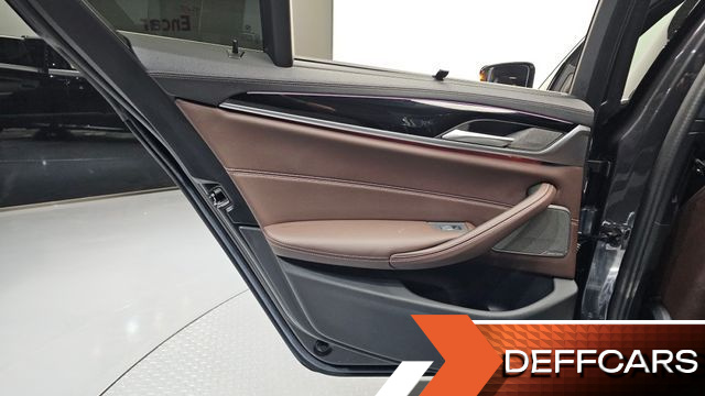 BMW 5-SERIES 530e M Sport купить на сайте DeffCars