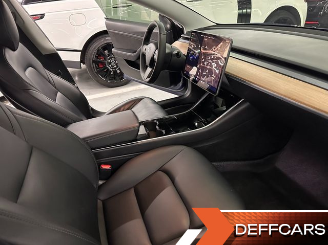 Tesla MODEL 3 Standard Range Plue RWD купить на сайте DeffCars