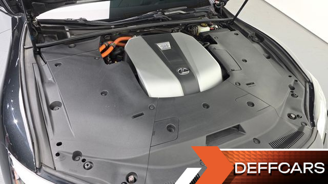 Lexus LS 3.5 Platinum AWD купить на сайте DeffCars
