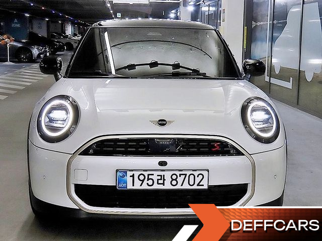 Mini COOPER Favoured купить на сайте DeffCars
