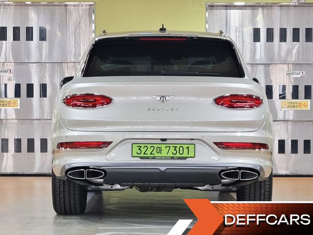 Bentley BENTAYGA 4.0 V8 Atelier Edition купить на сайте DeffCars