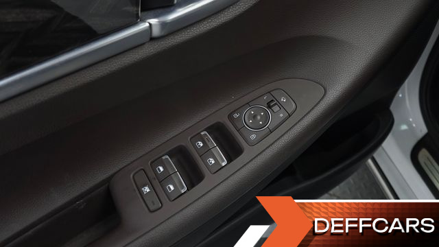 Hyundai GRANDEUR 3.0 LPi Modern (Rental Car) купить на сайте DeffCars