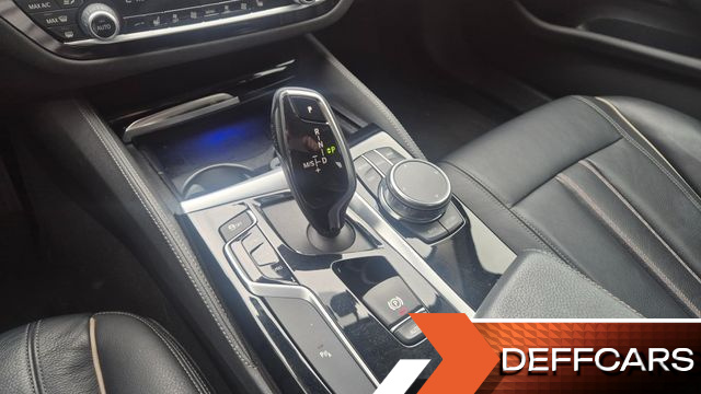 BMW 5-SERIES 520i Luxury купить на сайте DeffCars