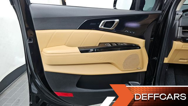 Kia CARNIVAL Gasoline 9-Seater Signature купить на сайте DeffCars