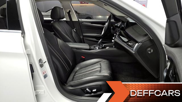 BMW 5-SERIES 520i Luxury купить на сайте DeffCars