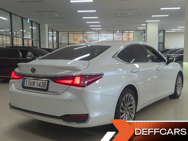 Lexus ES Executive купить на сайте DeffCars