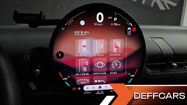 Mini COOPER 5Door Essential купить на сайте DeffCars