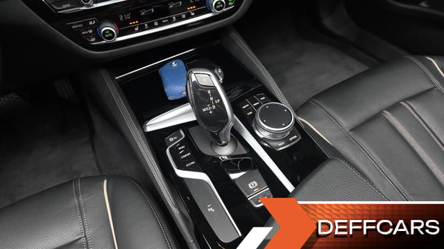 BMW 5-SERIES 520i Luxury купить на сайте DeffCars