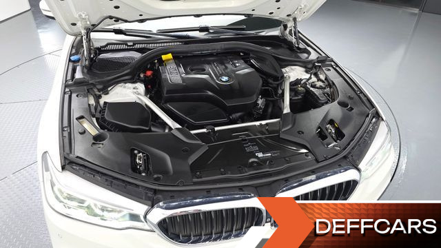 BMW 5-SERIES 530i M Sport Package Plus купить на сайте DeffCars