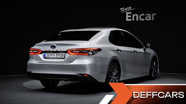Toyota CAMRY 2.5 XLE Hybrid купить на сайте DeffCars