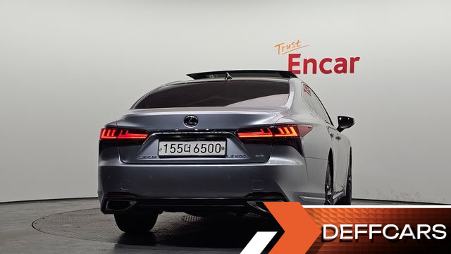 Lexus LS 3.5 Luxury AWD купить на сайте DeffCars