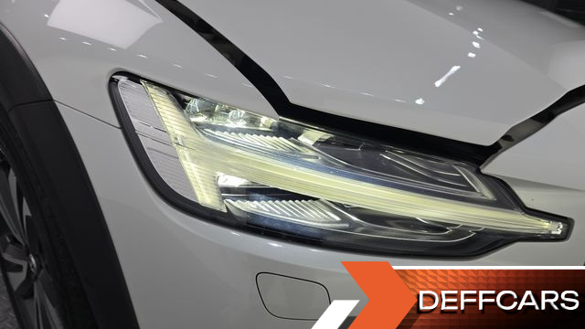 Volvo V60 T5 Pro AWD купить на сайте DeffCars