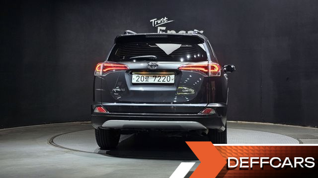 Toyota RAV4 2.5 2WD 4th купить на сайте DeffCars