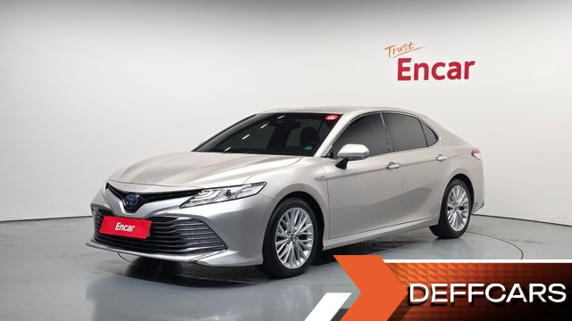 Toyota CAMRY 2.5 XLE Hybrid купить на сайте DeffCars