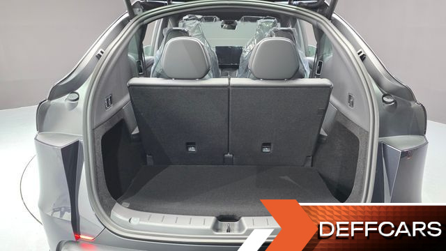 Tesla MODEL Y L Long Range AWD купить на сайте DeffCars