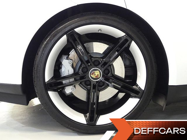 Porsche TAYCAN 4S купить на сайте DeffCars