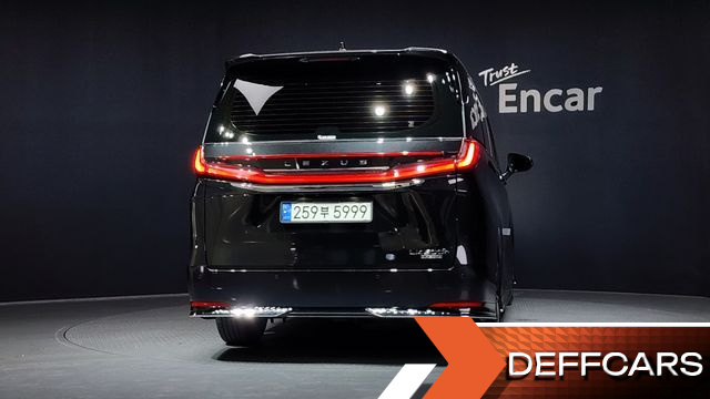 Lexus LM 500h Royal купить на сайте DeffCars
