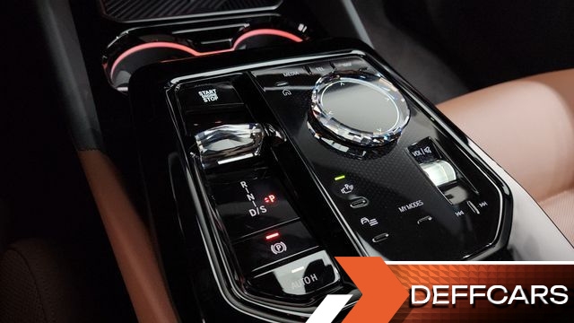 BMW 5-SERIES 530i xDrive M Sport купить на сайте DeffCars