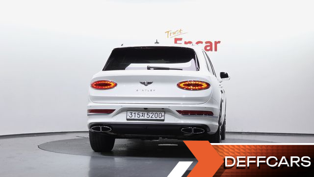 Bentley BENTAYGA 4.0 V8 купить на сайте DeffCars