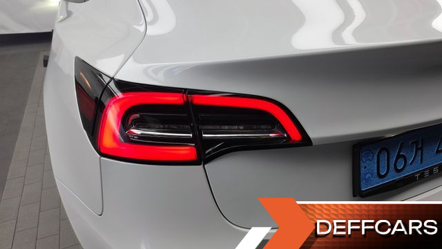 Tesla MODEL 3 Long Range AWD купить на сайте DeffCars
