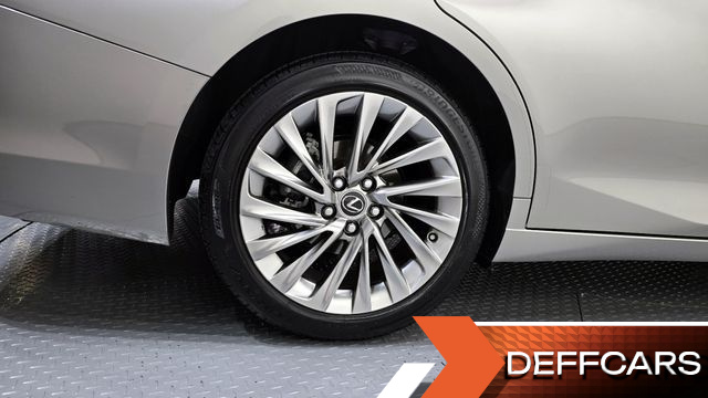 Lexus ES Executive купить на сайте DeffCars