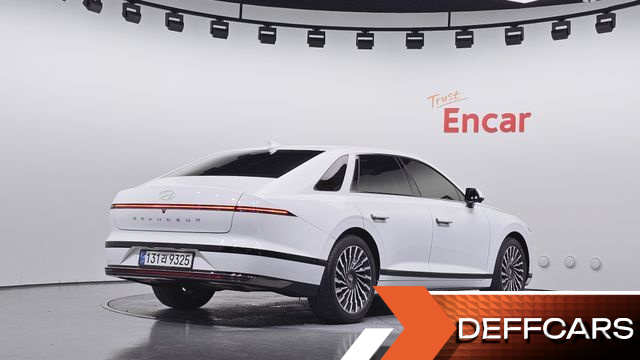 Hyundai GRANDEUR 2,5 Gasoline 2WD Calligraphy купить на сайте DeffCars