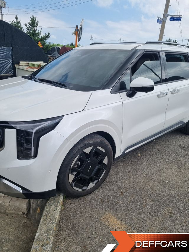 Kia CARNIVAL 7-Seater Signature купить на сайте DeffCars