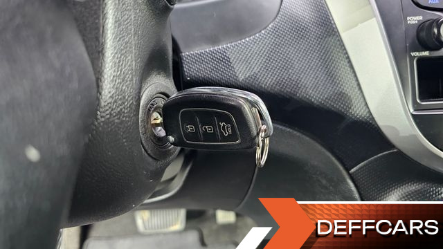 Hyundai ACCENT 1.4 VVT Smart купить на сайте DeffCars