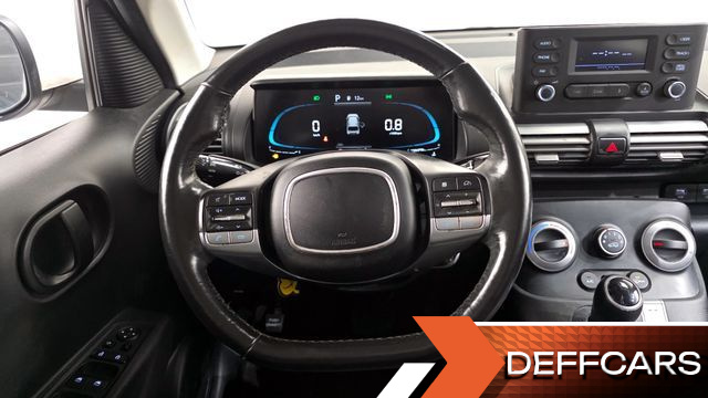Hyundai CASPER Van Smart купить на сайте DeffCars