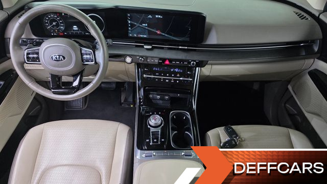 Kia CARNIVAL Gasoline 7-Seater Signature купить на сайте DeffCars