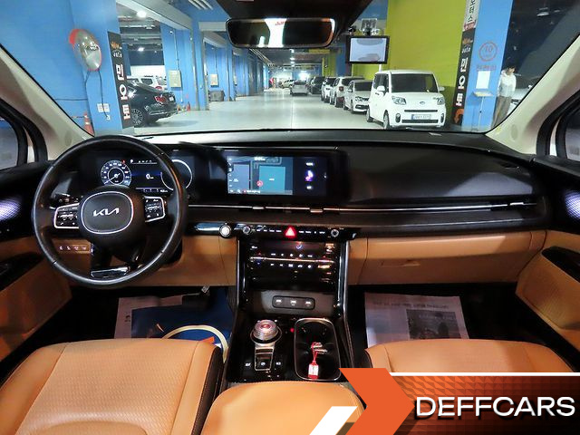 Kia CARNIVAL 9-Seater Signature купить на сайте DeffCars