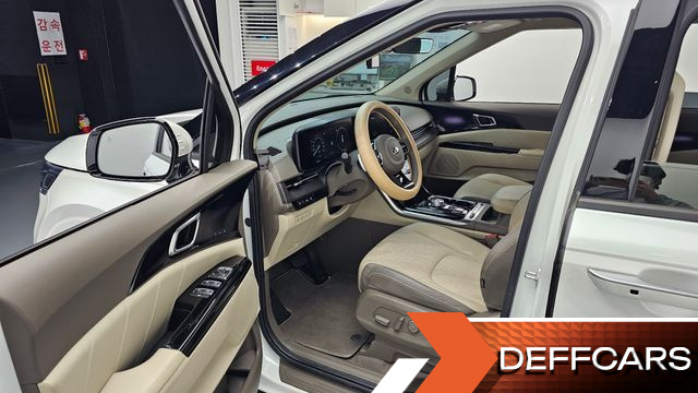 Kia CARNIVAL Gasoline 9-Seater Signature купить на сайте DeffCars