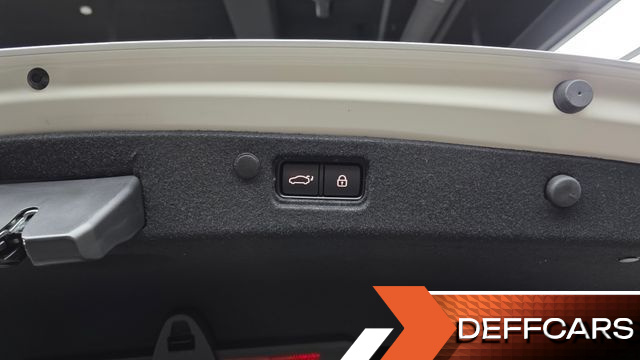 Hyundai GRANDEUR 3.3 Calligraphy купить на сайте DeffCars