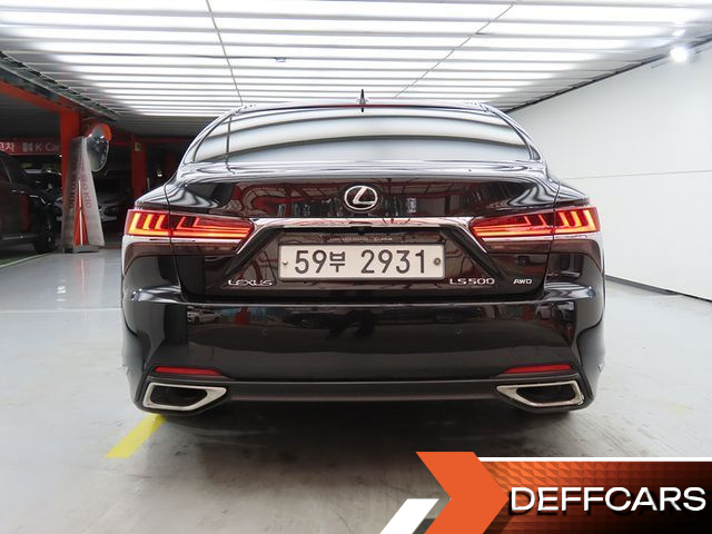 Lexus LS 3.5 Platinum AWD купить на сайте DeffCars