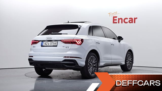 Audi Q3 40 TFSI Quattro Premium купить на сайте DeffCars