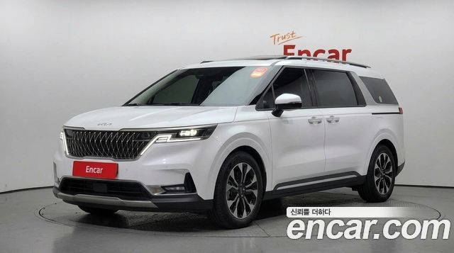 Kia CARNIVAL Gasoline 7-Seater Signature купить на сайте DeffCars