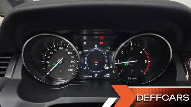 Land Rover RANGE ROVER EVOQUE 2.0 TD4 HSE купить на сайте DeffCars