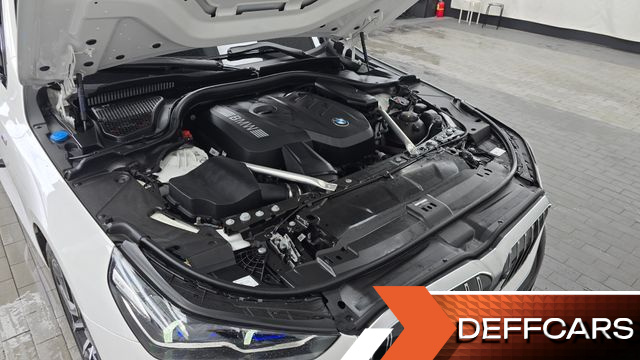 BMW 5-SERIES 520i M Sport купить на сайте DeffCars