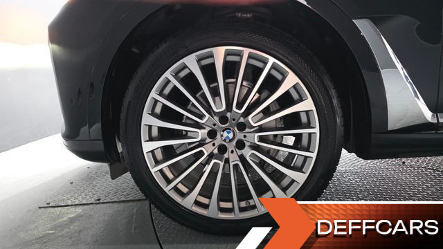 BMW X7 xDrive 40i Design Pure Excellence 7-Seater купить на сайте DeffCars
