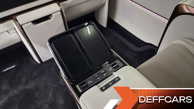 Lexus LM 500h Royal купить на сайте DeffCars