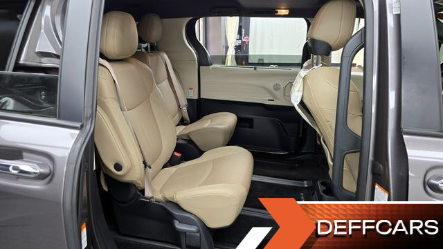 Toyota SIENNA 2.5 Hybrid AWD купить на сайте DeffCars
