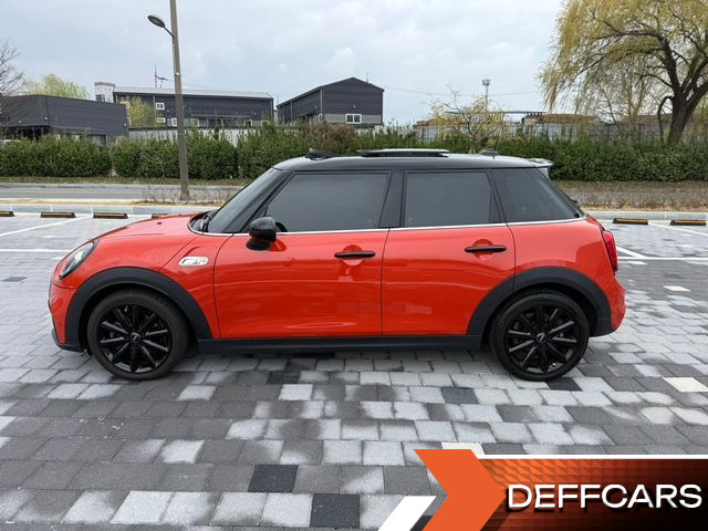 Mini COOPER 5Door Standard 3rd купить на сайте DeffCars