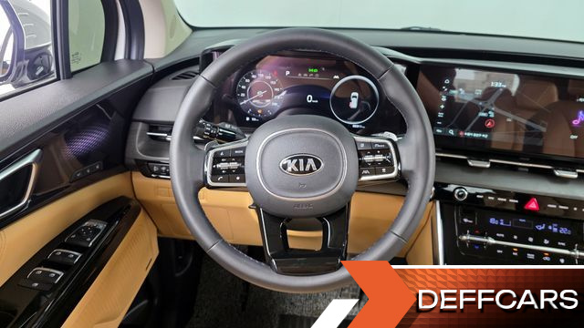 Kia CARNIVAL Gasoline 9-Seater Signature купить на сайте DeffCars